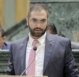 زيادين يقدم ملاحظات سياسية على مقال الفريحات